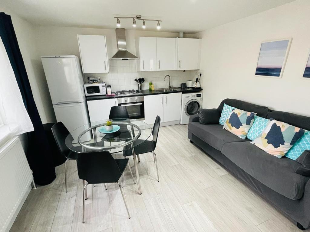 Enfield Chase Apartment Buitenkant foto