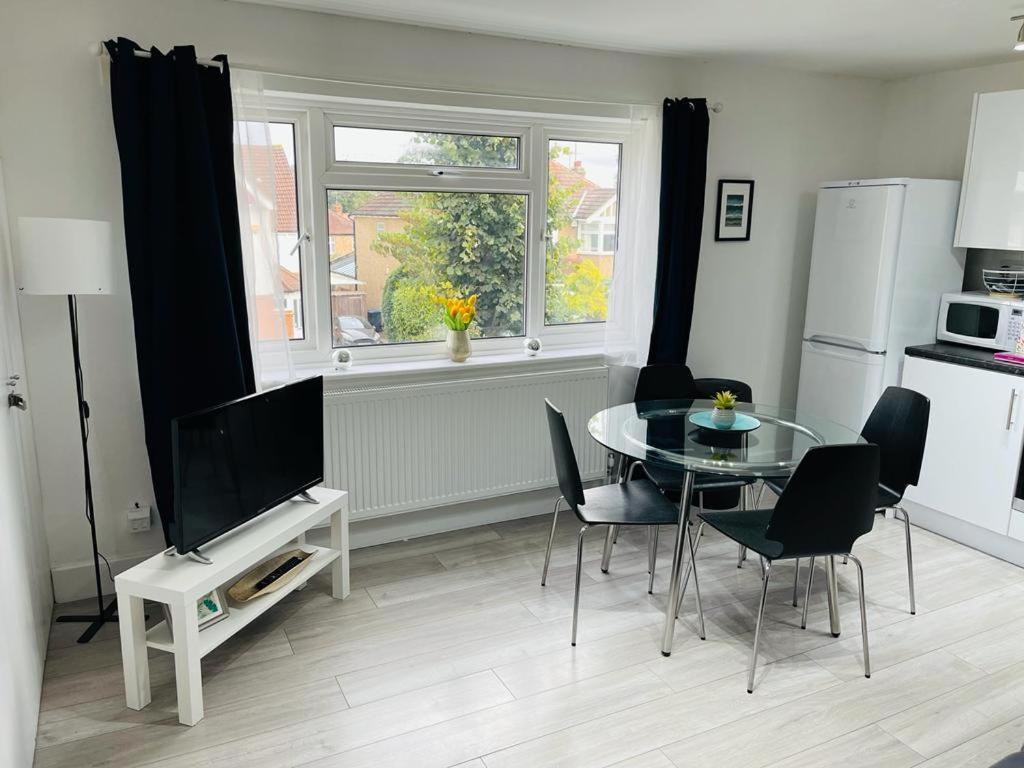 Enfield Chase Apartment Buitenkant foto