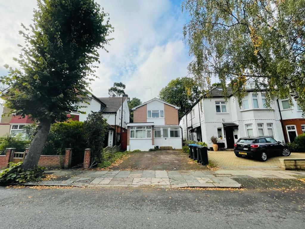 Enfield Chase Apartment Buitenkant foto